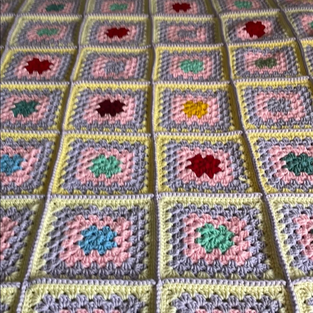 NWT Handmade Afgan Crochet Blanket Throw 55" x 47" - Picture 7 of 9